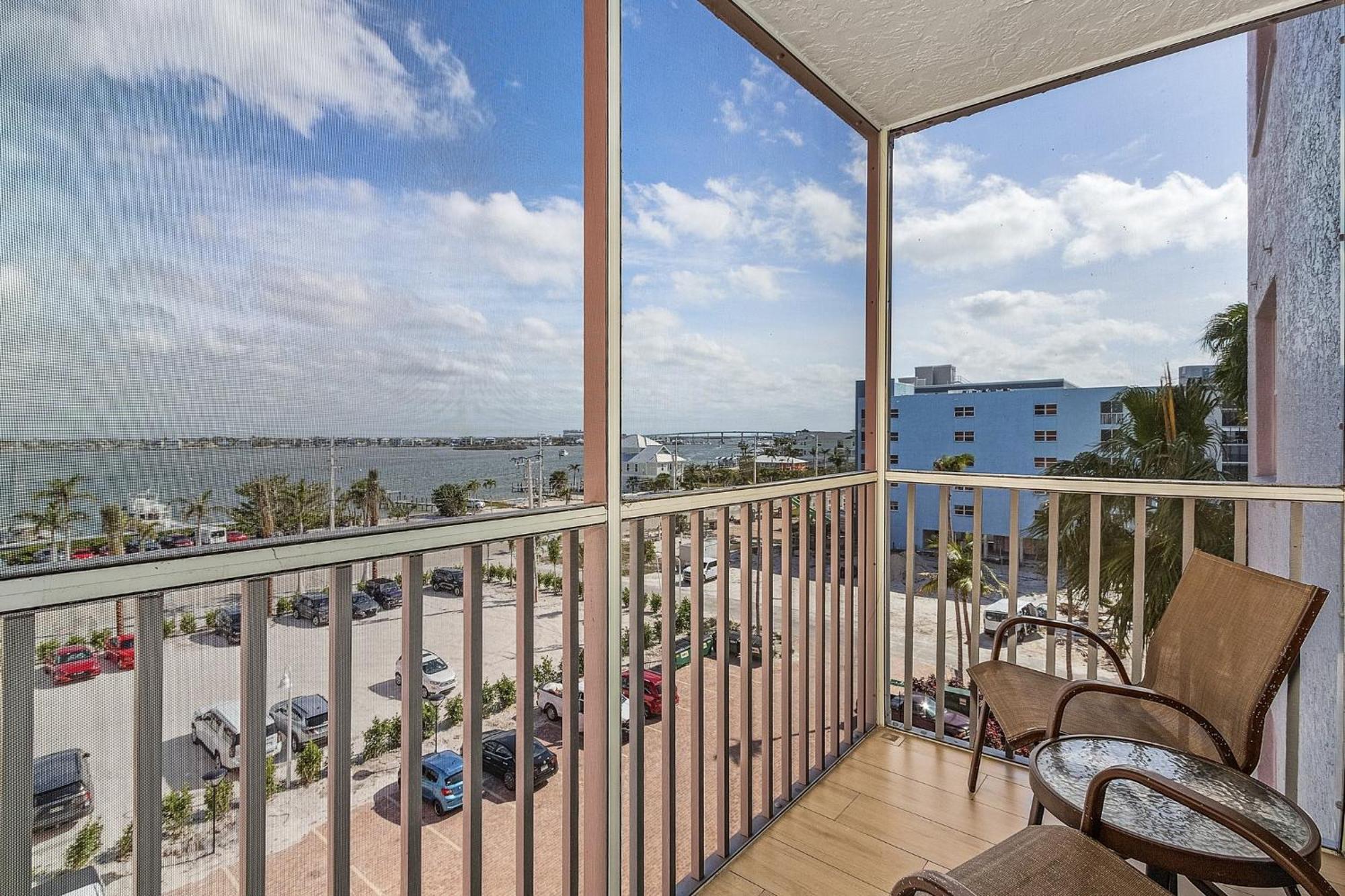 Welcome To Beach Villa'S # 406 Vacation Rental - 250 Estero Blvd Condo Fort Myers Beach Eksteriør billede